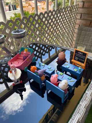 lote 9 figuras peppa pig escuela y carroza real