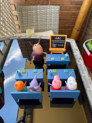 lote 9 figuras peppa pig escuela y carroza real