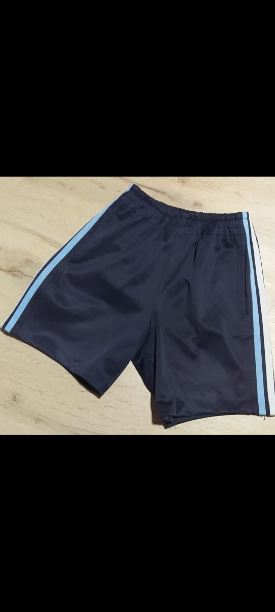 Uniforme Carmen Sallés