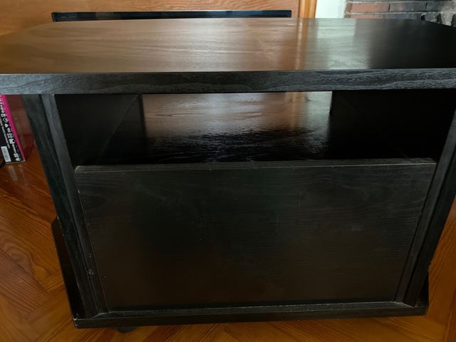 MESA PARA TELEVISION