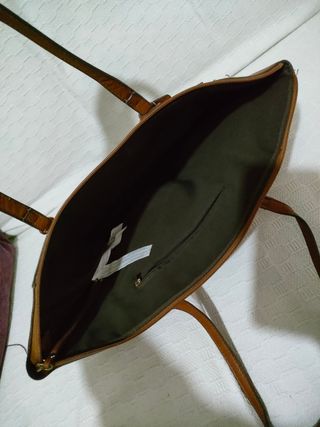 Bolso Stradivarius cuero Camel o marton