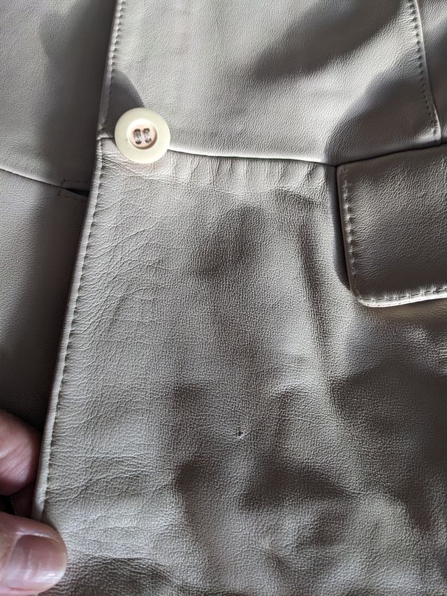 Blazer de napa beige talla 38