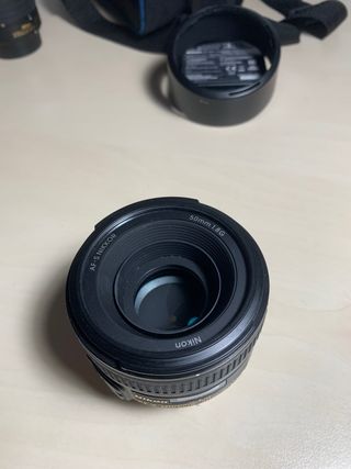 CAMARA REFLEX NIKON d3300 + 50mm + tripode