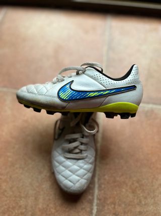 Botas futbol Nike 33