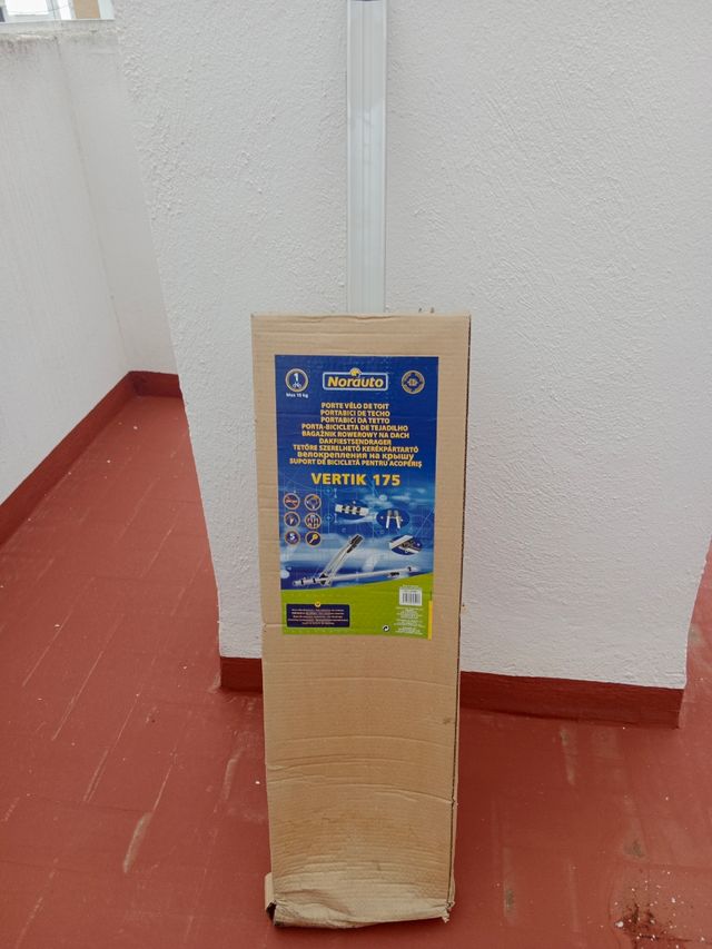 Porta bicicletas a estrenar y baca usada