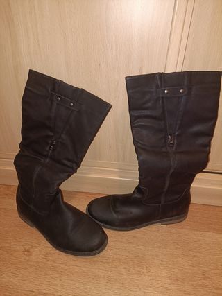 Botas negras altas