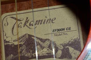 Guitarra Takamine electroacústica