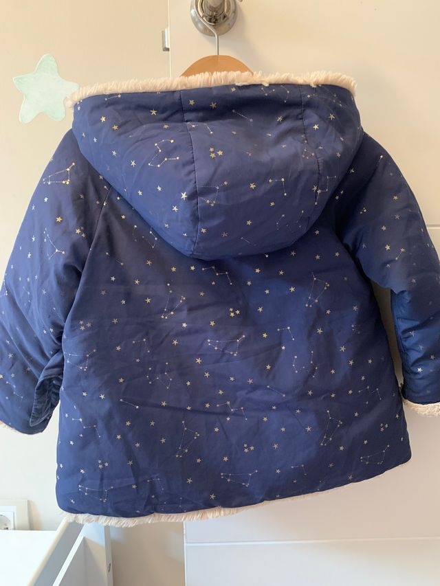 Cazadora acolchada para niña. Talla 2/3 años