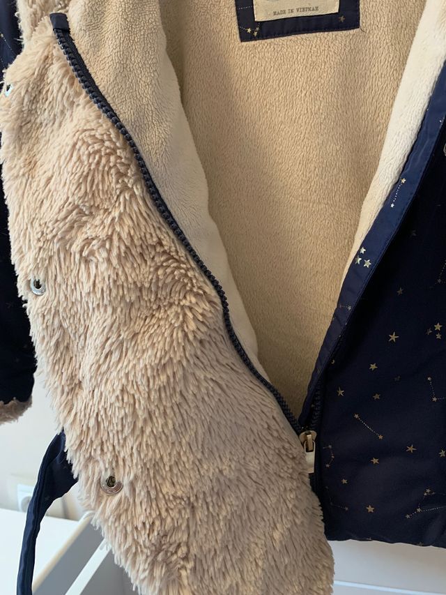 Cazadora acolchada para niña. Talla 2/3 años