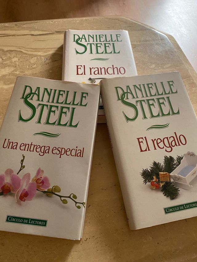 Lote 3 libros, novela