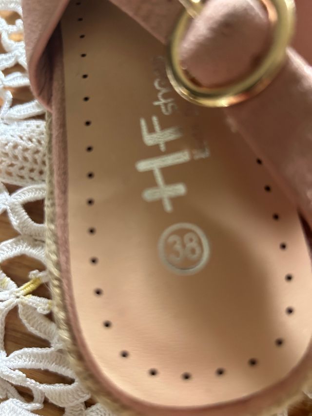 sandalias de Antelina Rosas