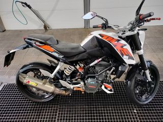 KTM DUKE 125