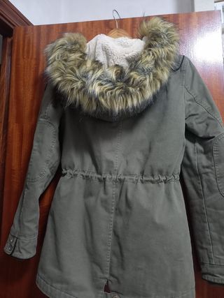 Chaqueton con capucha