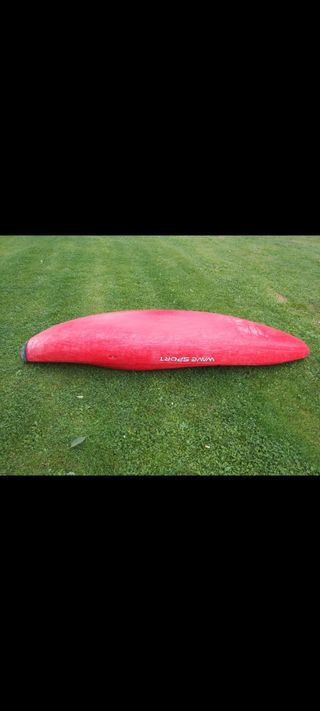 Se vende kayak de aguas bravas Wave Sport.