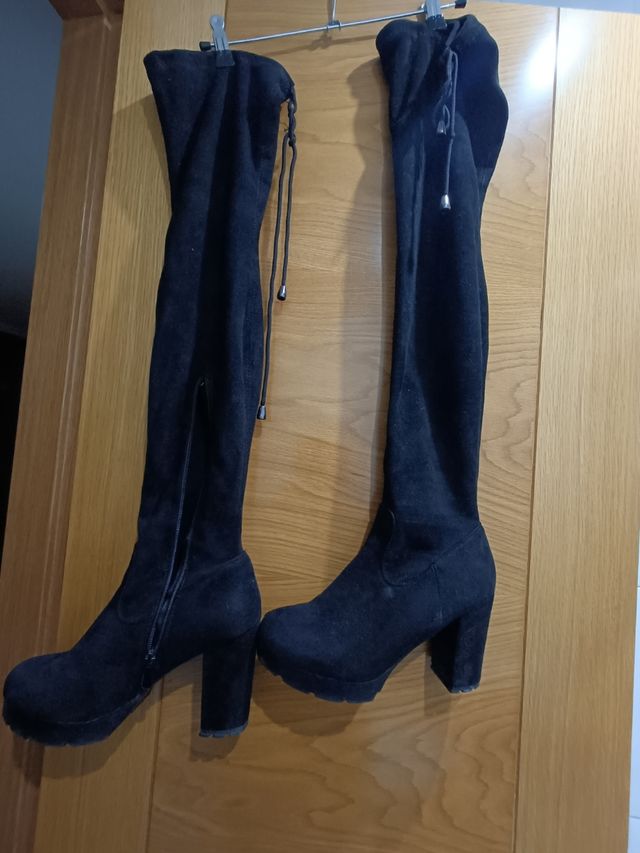 Botas altas de mujer