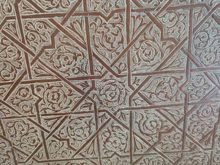 Antigua gran bandeja árabe. Artesanía.