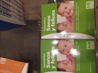 Bebés y niños sanos y felices.