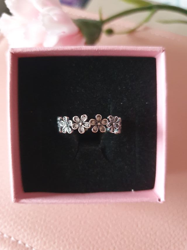 Anillo ramo de margaritas