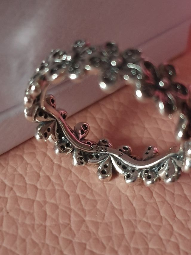 Anillo ramo de margaritas