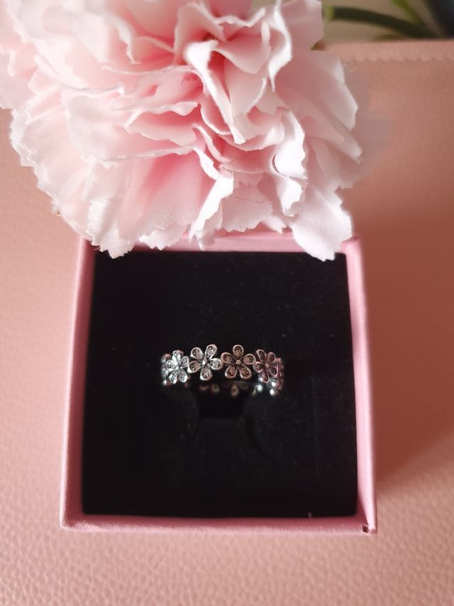 Anillo ramo de margaritas