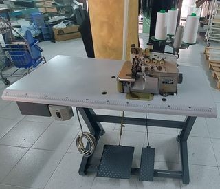 Maquina Remalladora industrial overlock con4 hilos