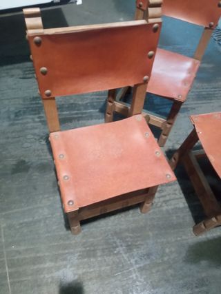 3 sillas antiguas madera y cuero