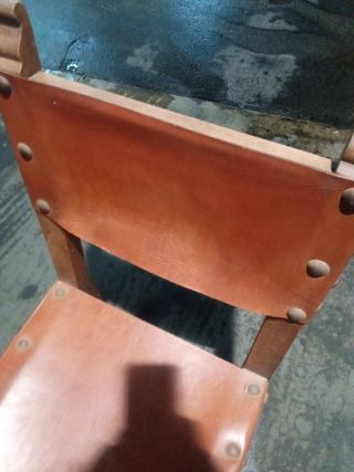 3 sillas antiguas madera y cuero