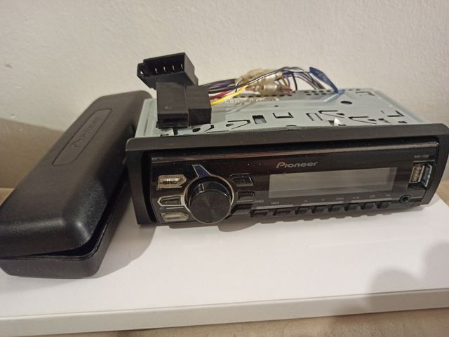 Radio Pioneer MVH-S120UI