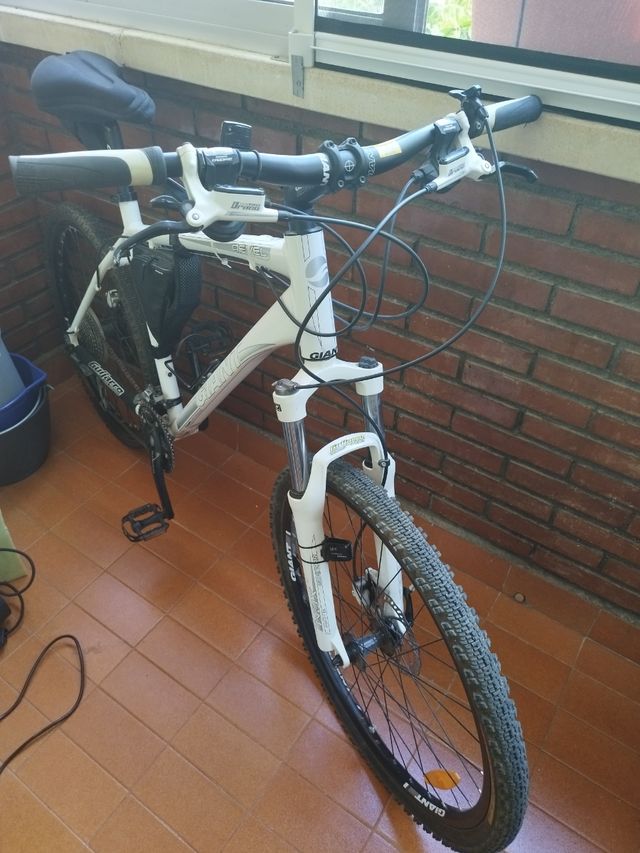 Bicicleta Giant revel L