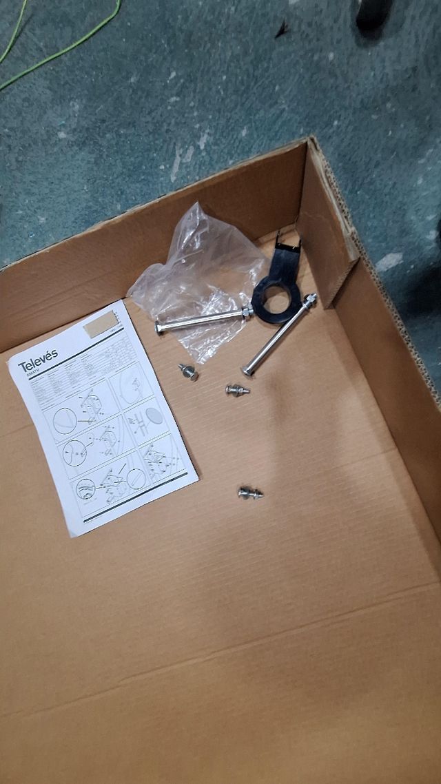 ANTENA PARABÓLICA NUEVA