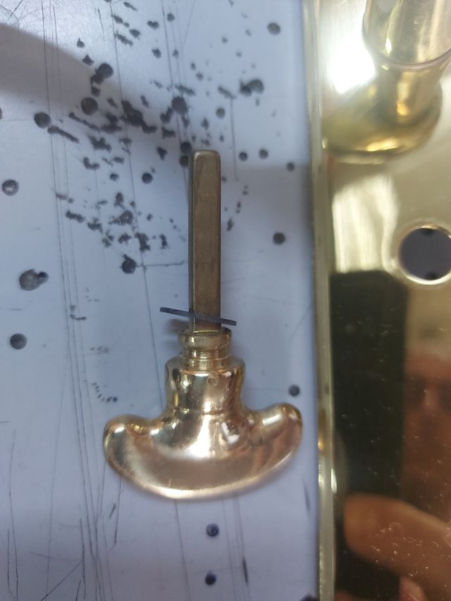 Manilla Puerta Izqda. con condena