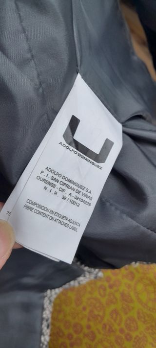 Chaqueta corta Adolfo dominguez 
