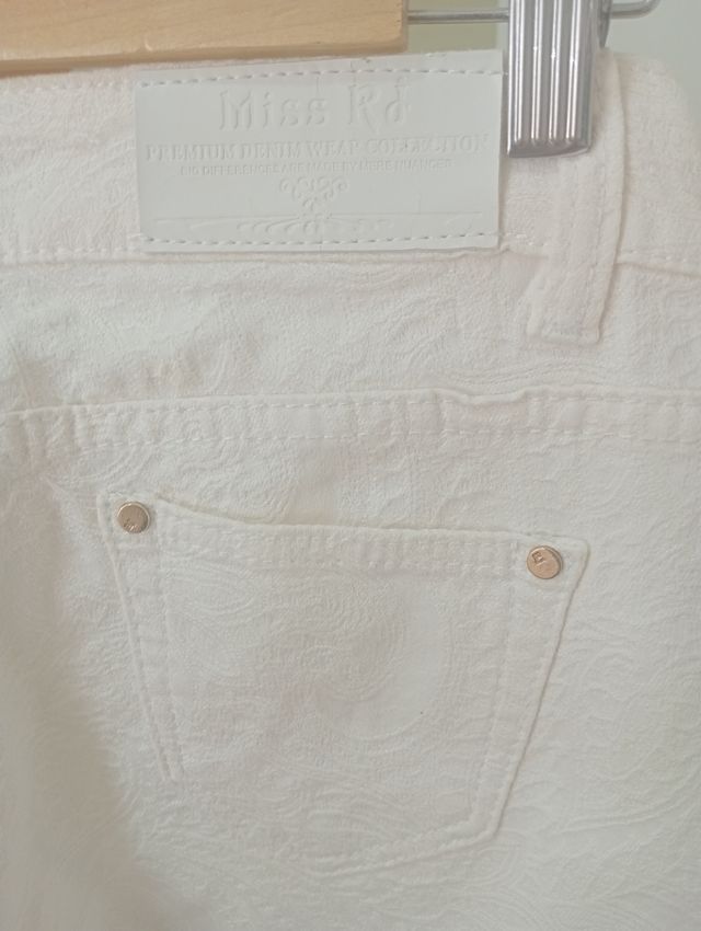 Pantalón blanco damasco