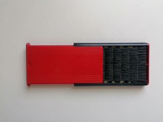 Escovas e Rolo de Roupa Vintage