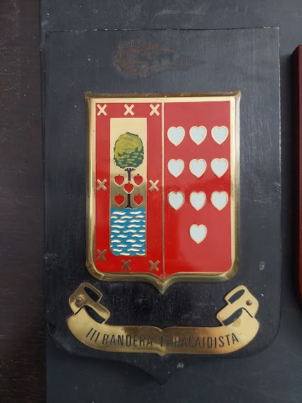 cuatro metopas de la brigada paracaidista años 80