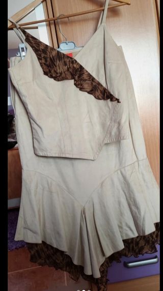 Conjunto falda, top y chaqueta