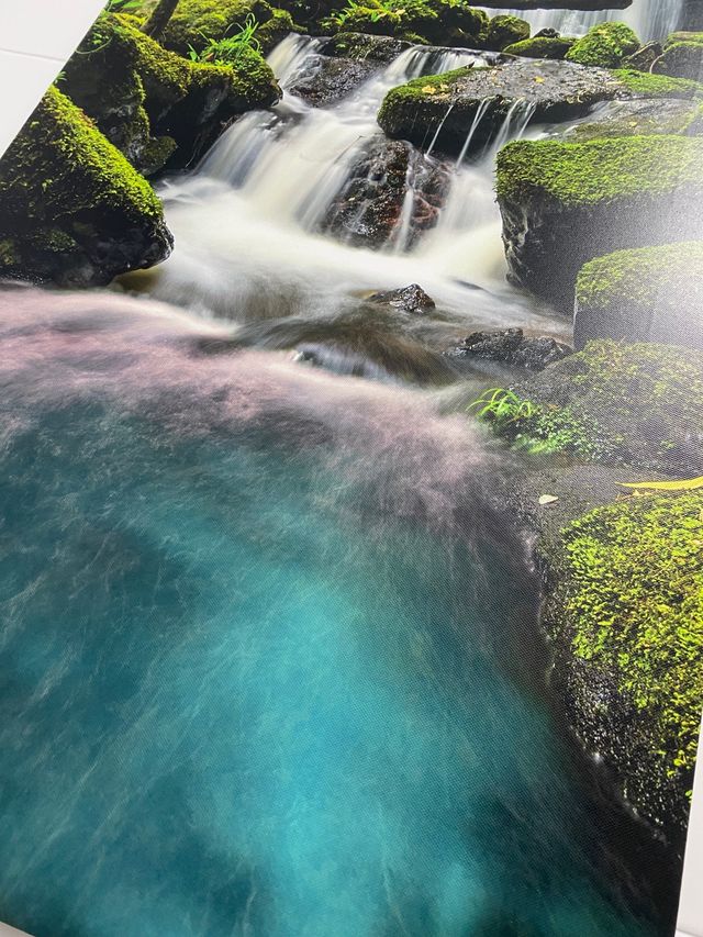 lienzo vertical cascada