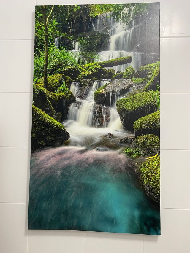 lienzo vertical cascada