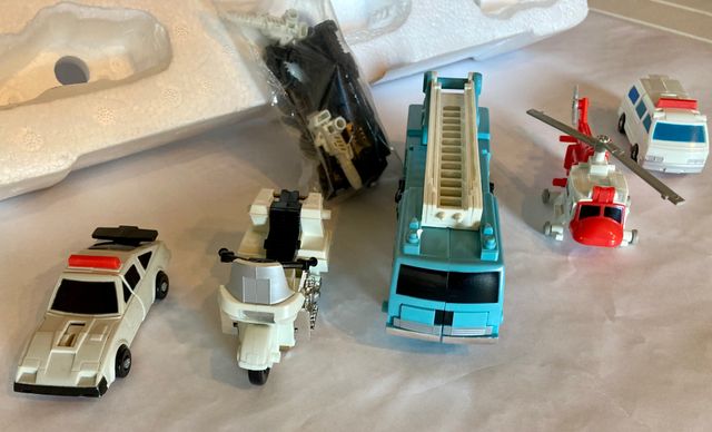 Transformers G1 Combiner DEFENSOR (KO VERSION)