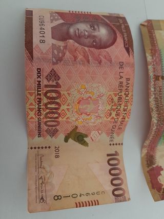 2 BILLETES DE REPUBLICA DE GUINEE