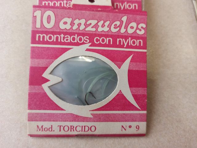 PACK DE 78 CARTERILLAS DE ANZUELOS