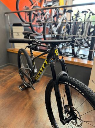 SCOTT SPARK RC TEAM ISSUE FULL FOX