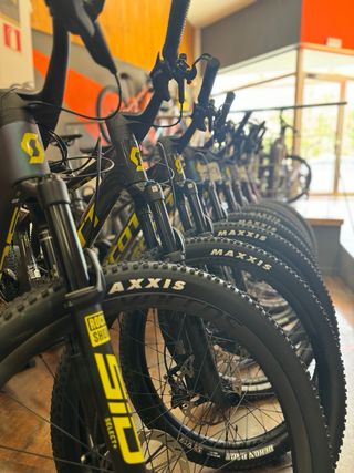 SCOTT SPARK RC TEAM ISSUE FULL FOX