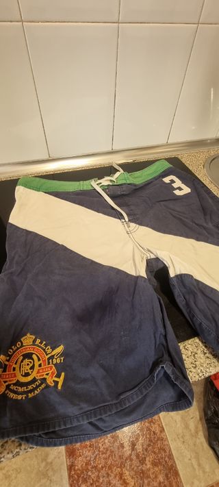 PANTALON CORTO O BERMUDAS