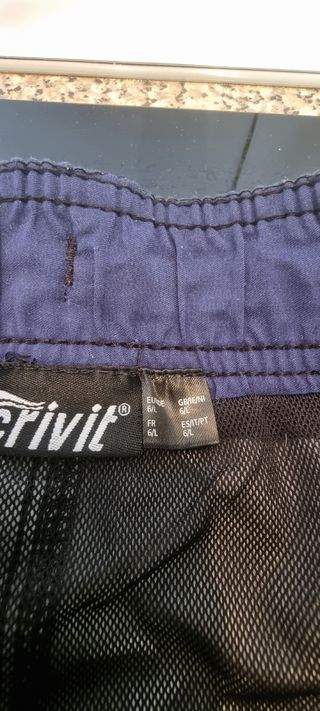 PANTALON CORTO O BERMUDAS