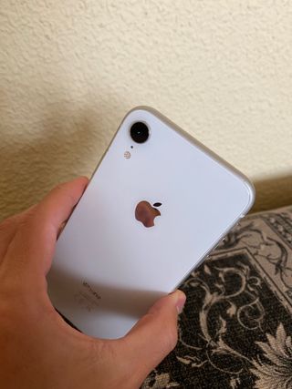 IPHONE XR 128GB + funda incluida