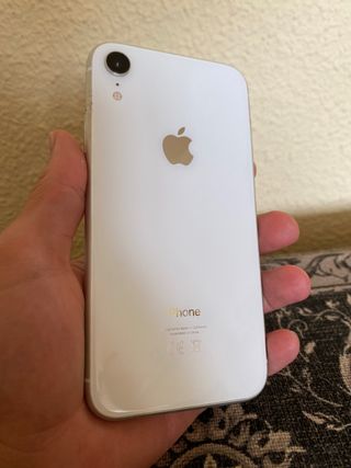 IPHONE XR 128GB + funda incluida