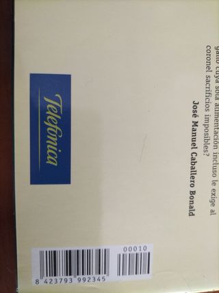 El coronel no tiene que le escriba.