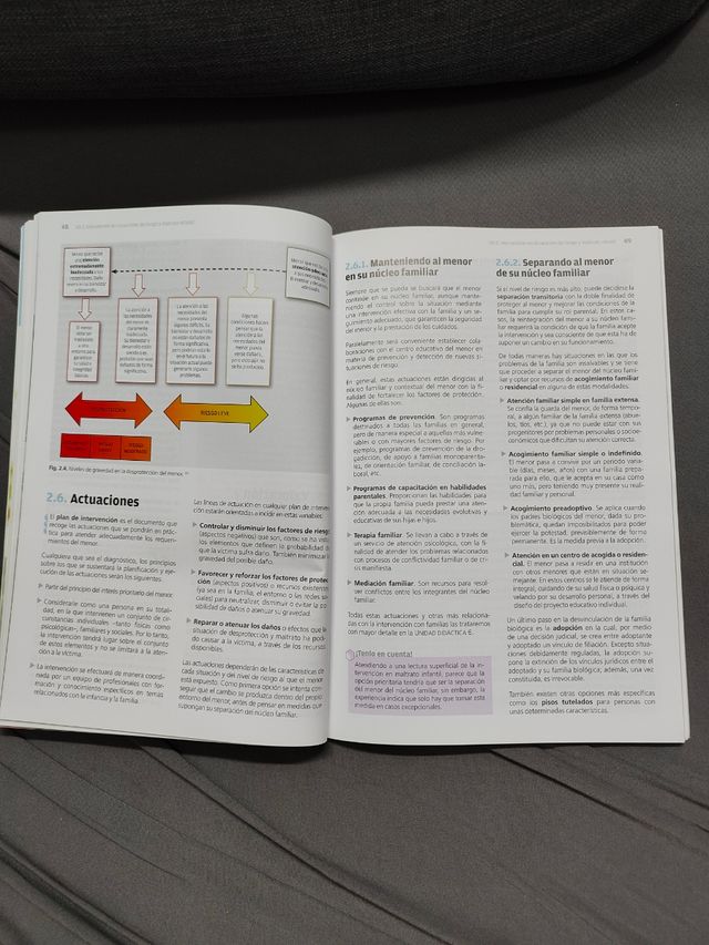 Intervenção com famílias e livro de cuidados