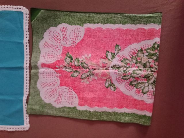 2 Centrotavola :1 natalizio e 1 verde.